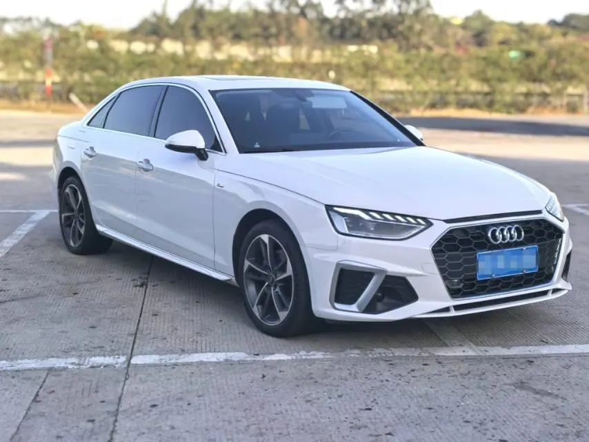 Audi 2020 A4L 2.0TFSI 40TFSI Fashion Dynamic Automatic 3
