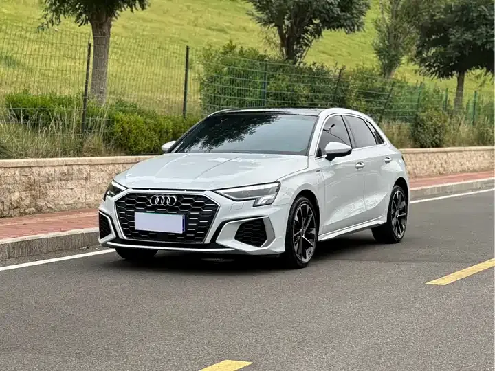 Open image lightbox: Audi A3 2022 Sportback 35 TFSI Luxury Sport