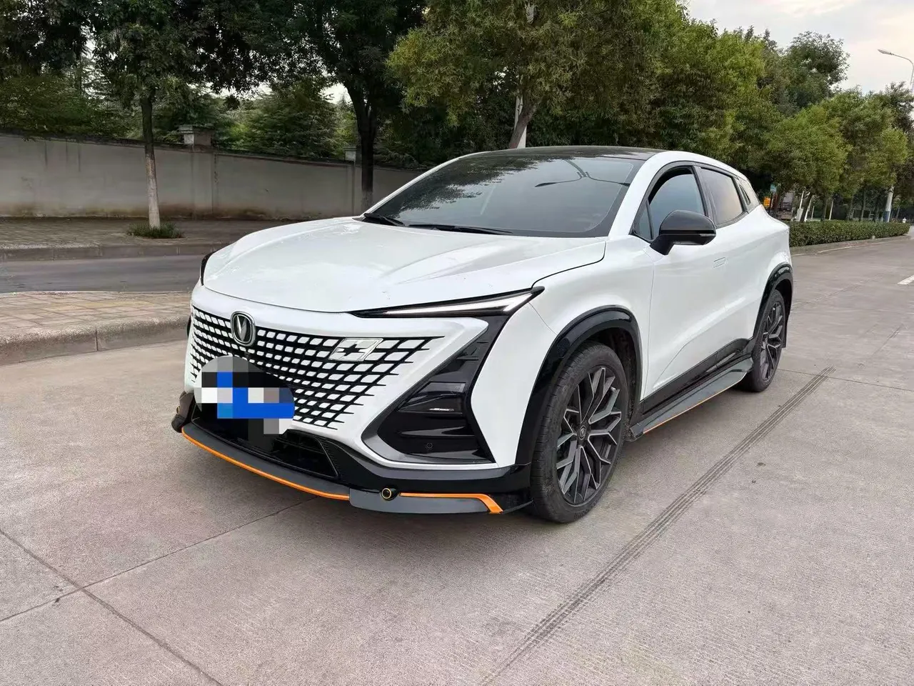 ChangAn 2022 UNI-T 1.5T honorable automatic gear - View 1