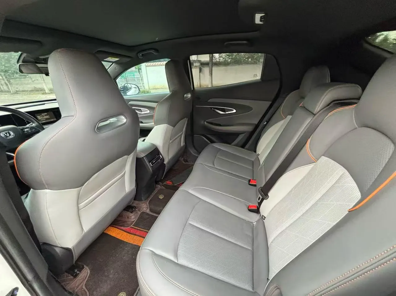 ChangAn 2022 UNI-T 1.5T honorable automatic gear 4