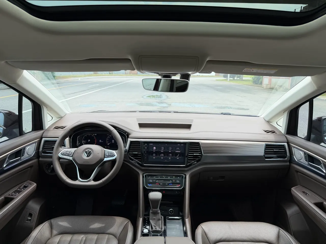 Volkswagen 2020 models of Viran (Viloran) 2.0TSI 330TSI Deluxe Edition Automatic Gear 7