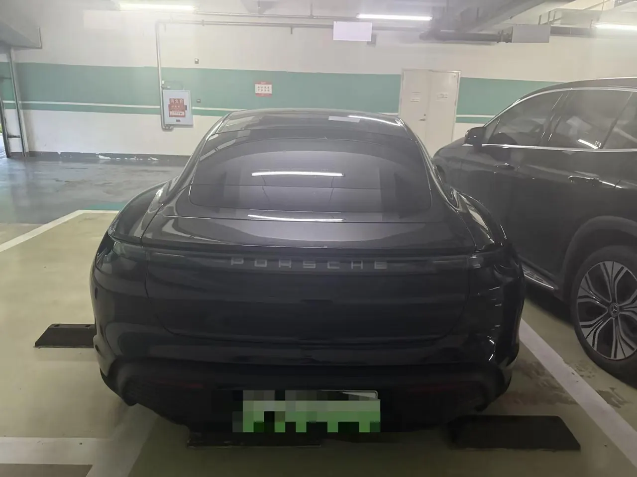 Porsche Taycan (Imported) 2020 Taycan Taycan Automatic 5
