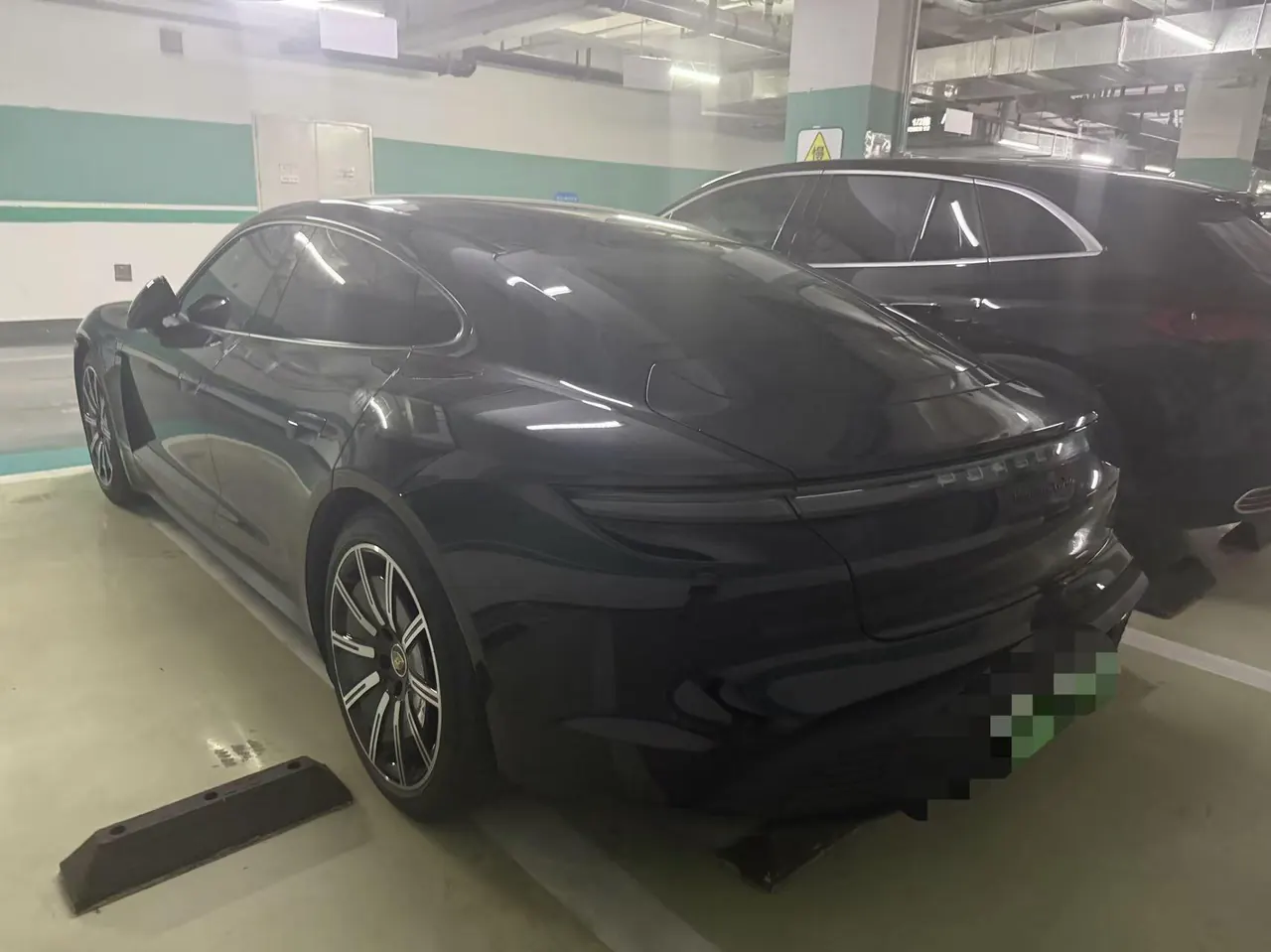 Porsche Taycan (Imported) 2020 Taycan Taycan Automatic 6