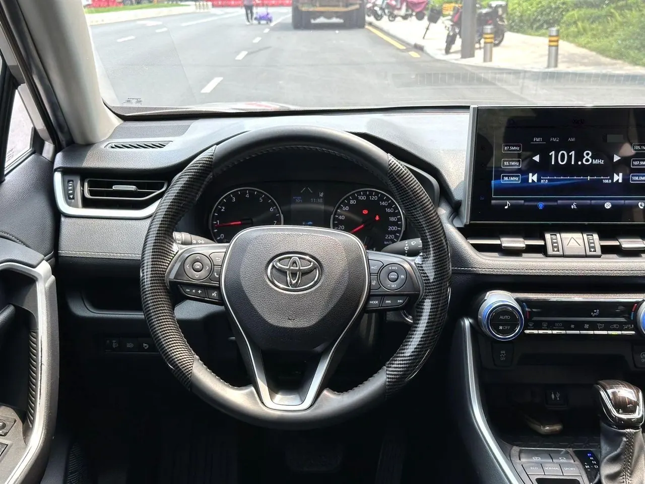 Toyota 2020 Willanda 2.0 Stepless Two-Drive Deluxe Automatic Gear 10