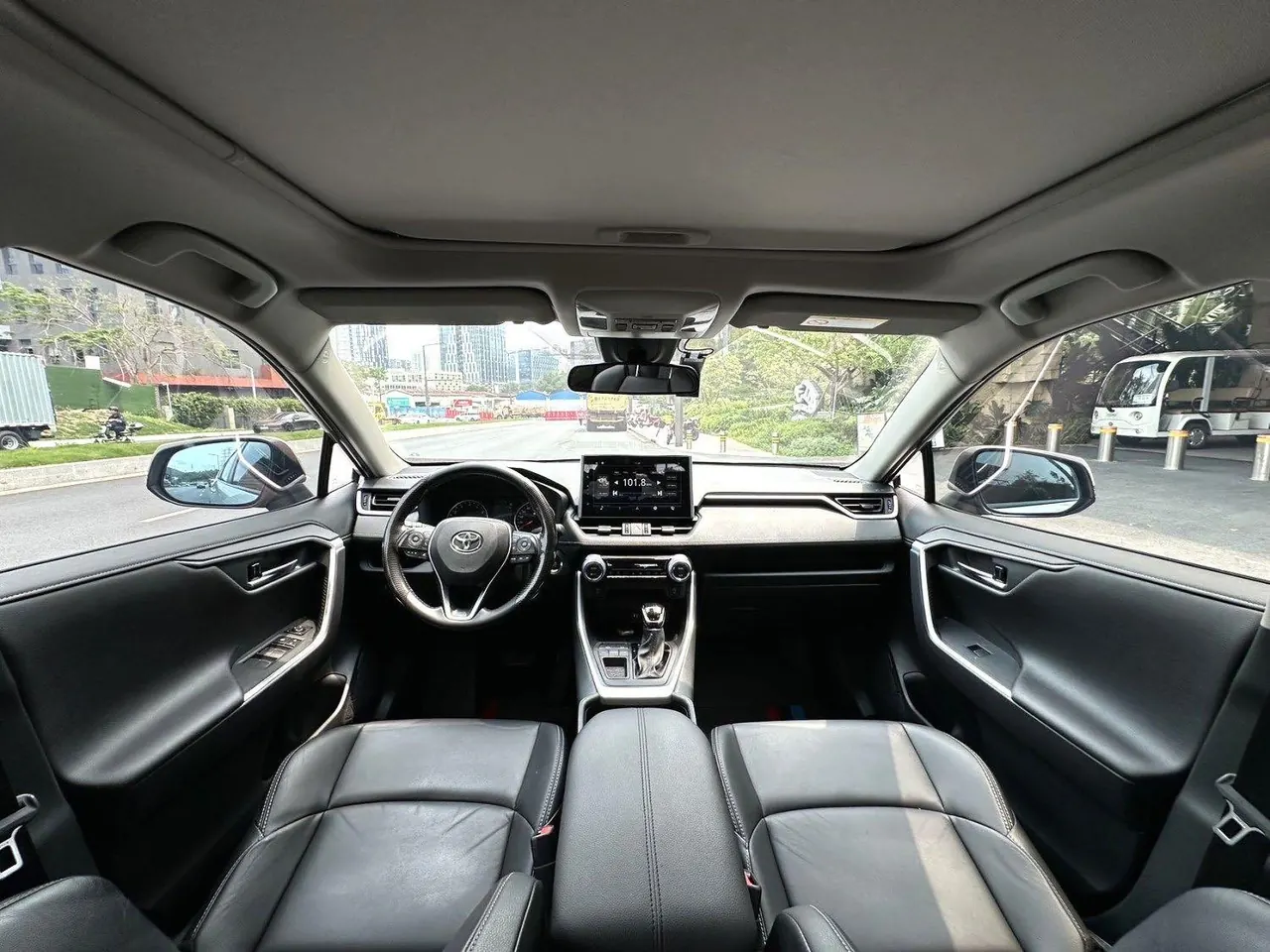 Toyota 2020 Willanda 2.0 Stepless Two-Drive Deluxe Automatic Gear 13