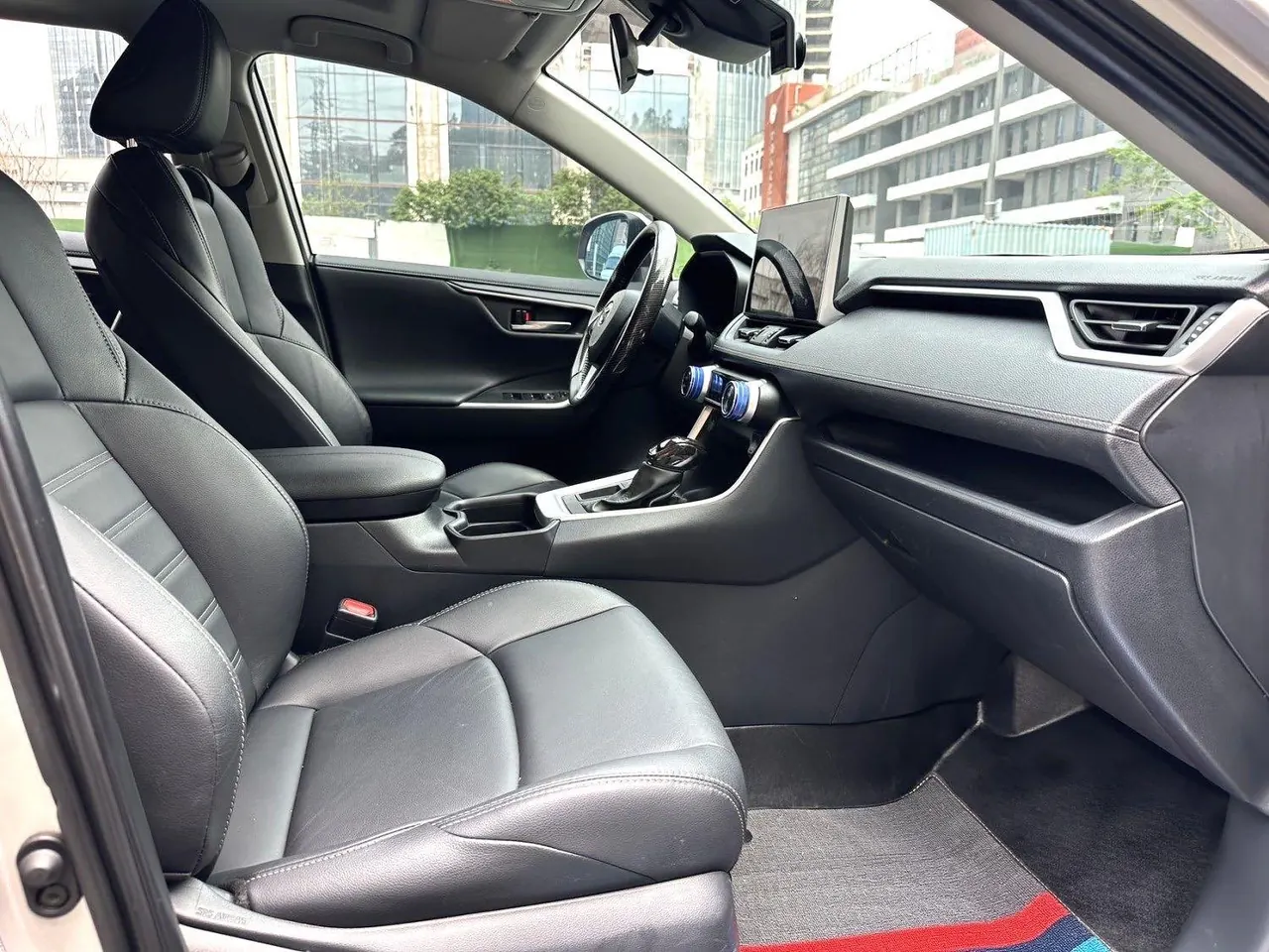 Toyota 2020 Willanda 2.0 Stepless Two-Drive Deluxe Automatic Gear 15