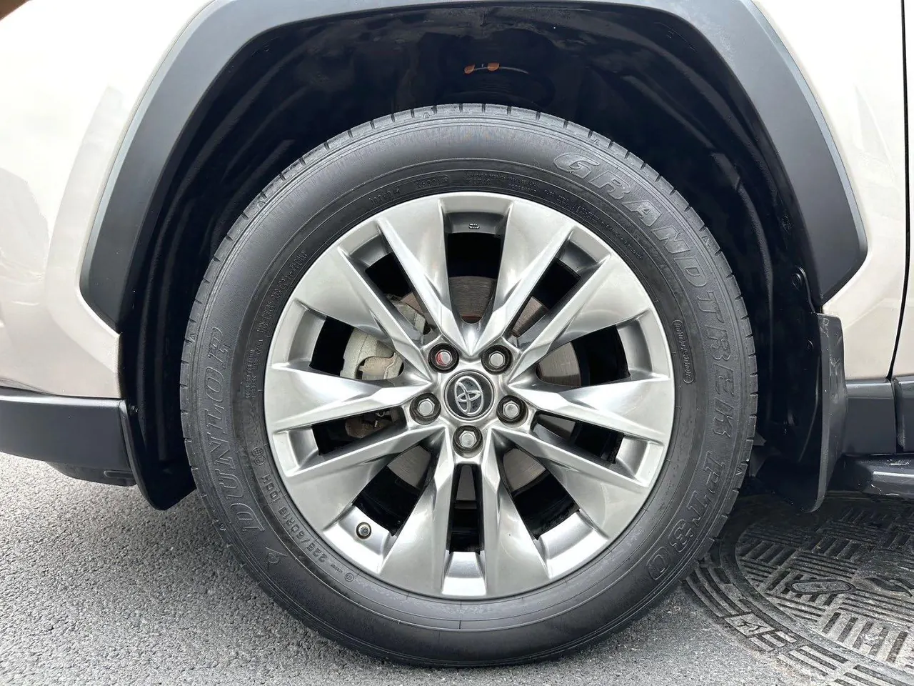 Toyota 2020 Willanda 2.0 Stepless Two-Drive Deluxe Automatic Gear 18