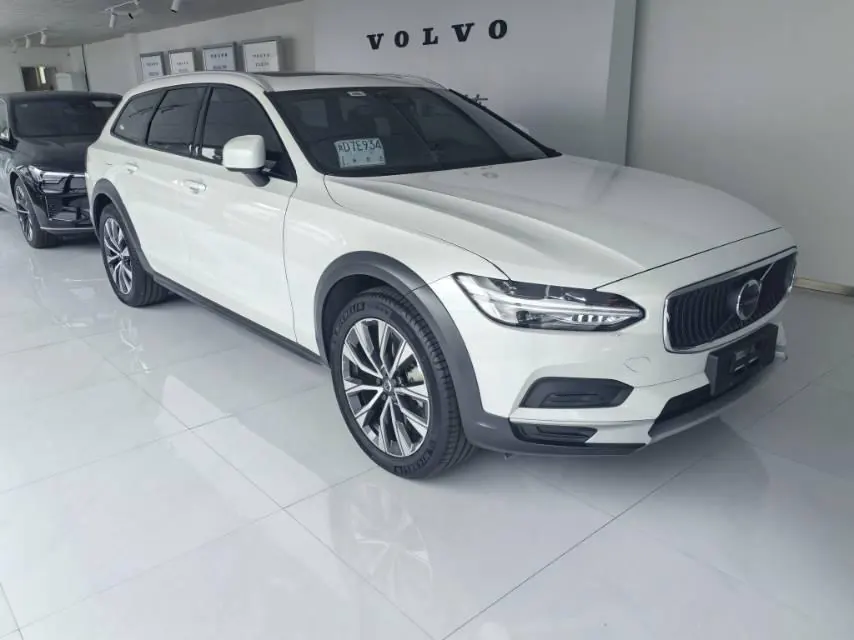 Volvo V90 (Imported) 2022 V90 Cross Country 48V 2.0T B5 AWD Zhiyuan Edition Automatic Gear 2
