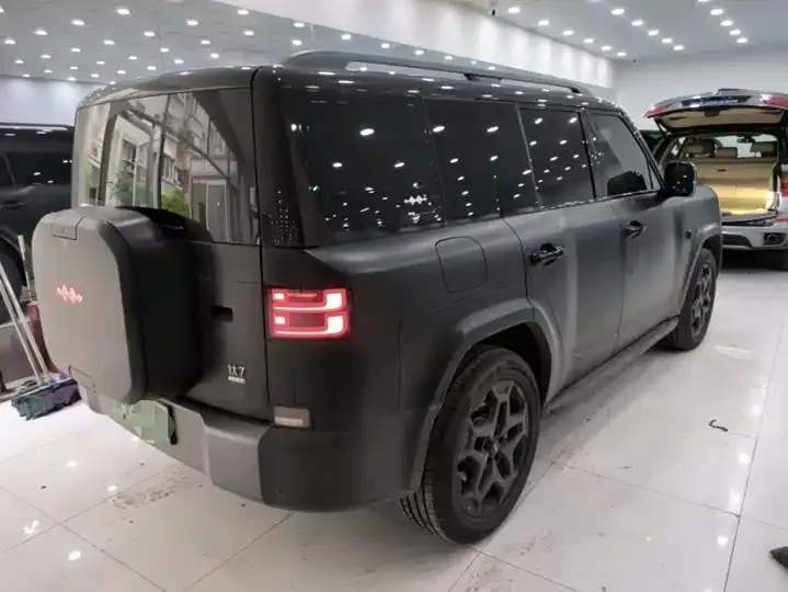 Titanium 7 2025 190KM 4WD Ultra Edition 11
