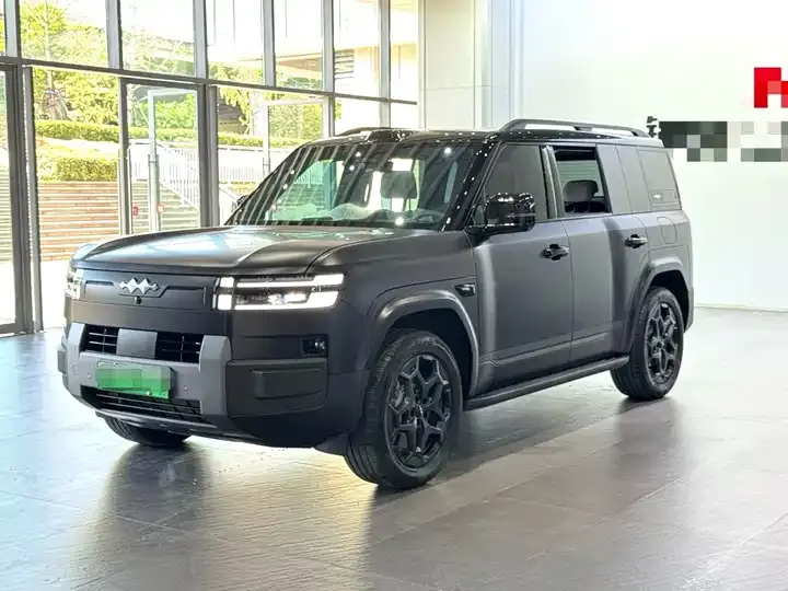 Titanium 7 2025 190KM 4WD Ultra Edition 8