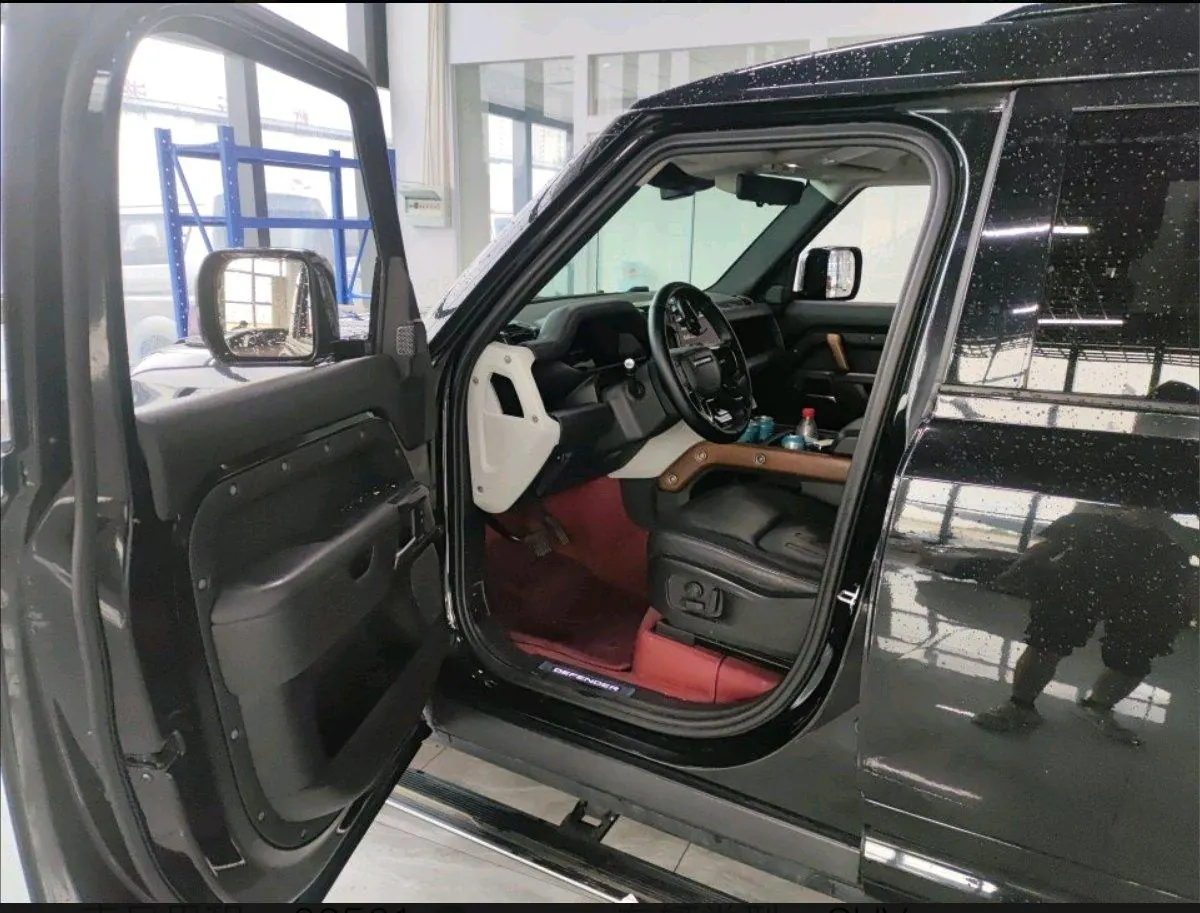 Land Rover Guard (Imported) 2022 Guard 110 48V 3.0T P400 X-DYNAMIC HSE Automatic Gear 4