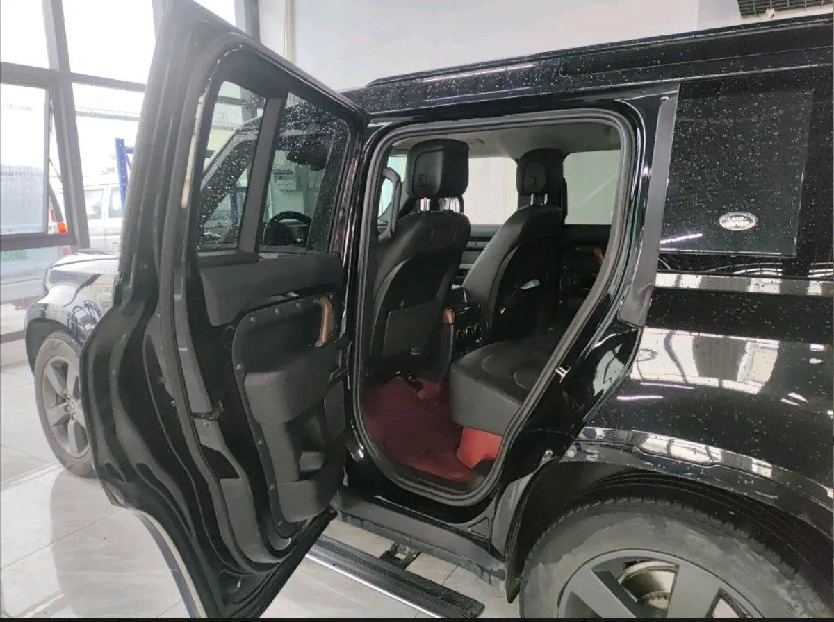 Land Rover Guard (Imported) 2022 Guard 110 48V 3.0T P400 X-DYNAMIC HSE Automatic Gear 5