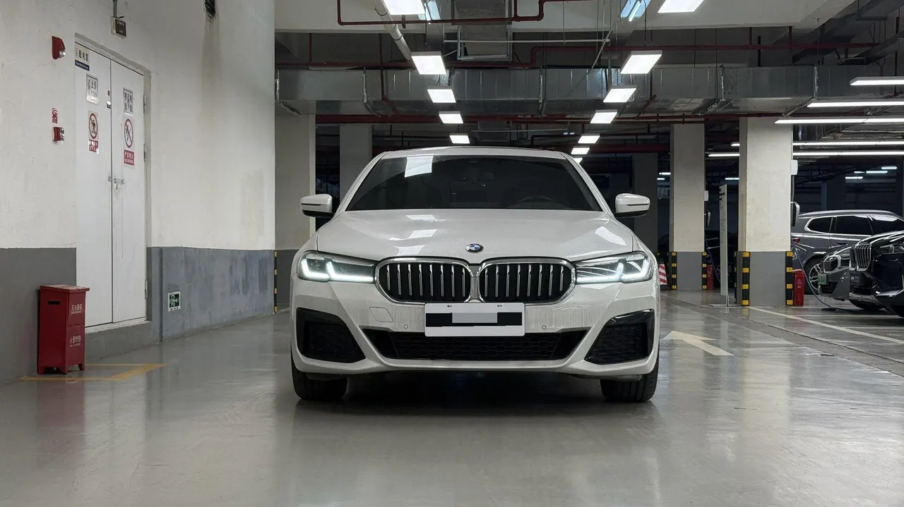 BMW 5 Series 2022 525Li 2.0T M Sports Suit (Change 2) Automatic Gear 2