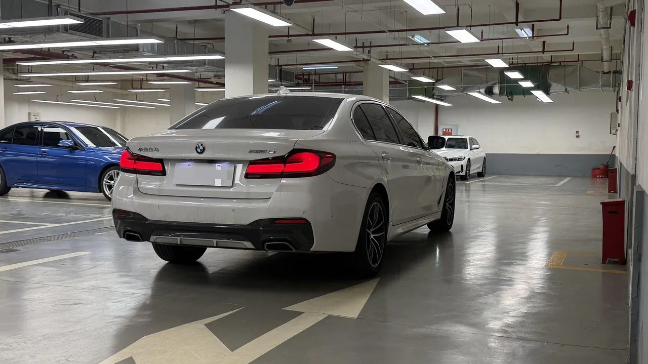 BMW 5 Series 2022 525Li 2.0T M Sports Suit (Change 2) Automatic Gear 4