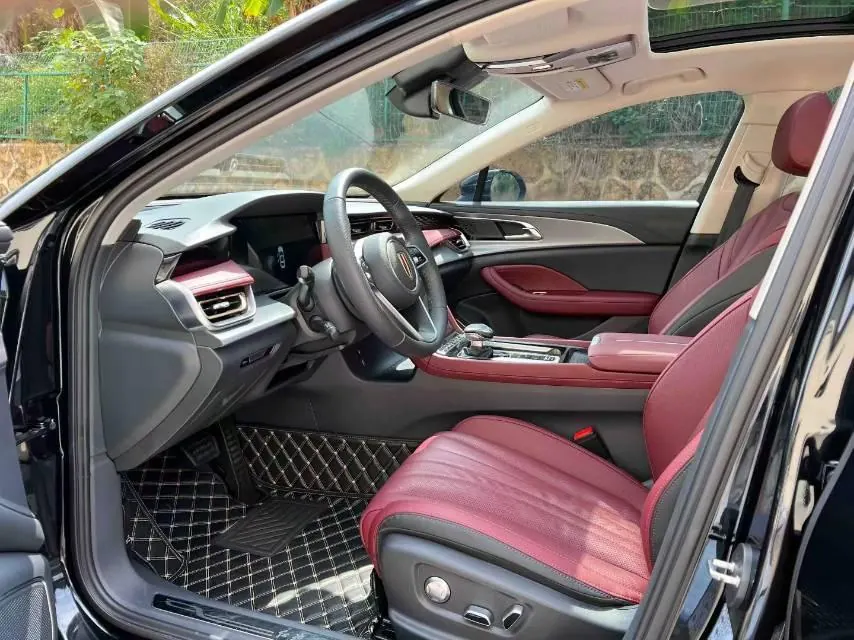 HongQi 2024 H5 2.0T Zhilian Qi Chang Edition Automatic Gear 2