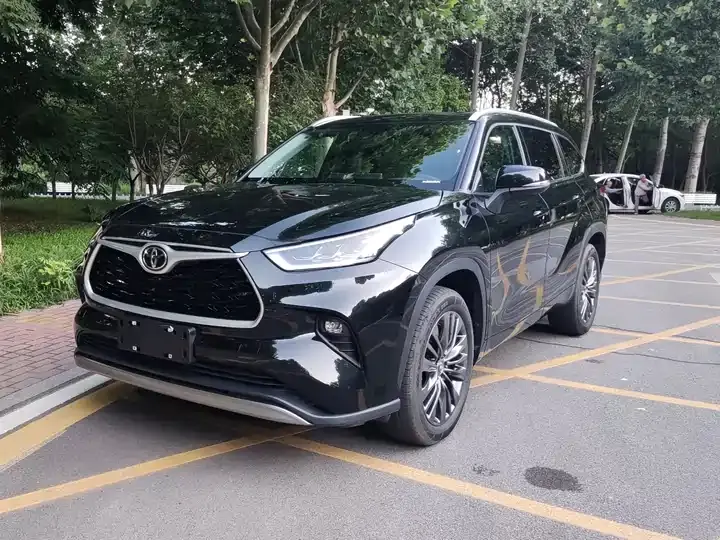 Открыть галерею: Highlander 2026 2.5L Smart Electric Mixed Double Engine Two-Drive Deluxe Edition 7 Seat