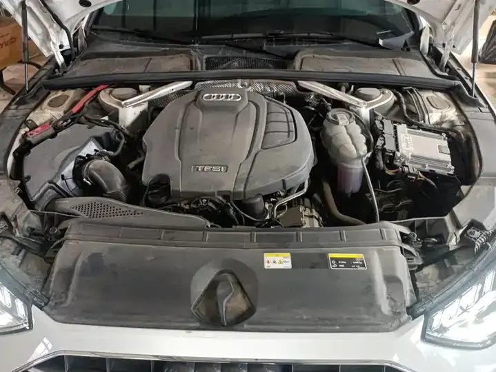 Audi A4L 2022 40 TFSI Deluxe Elegant 10