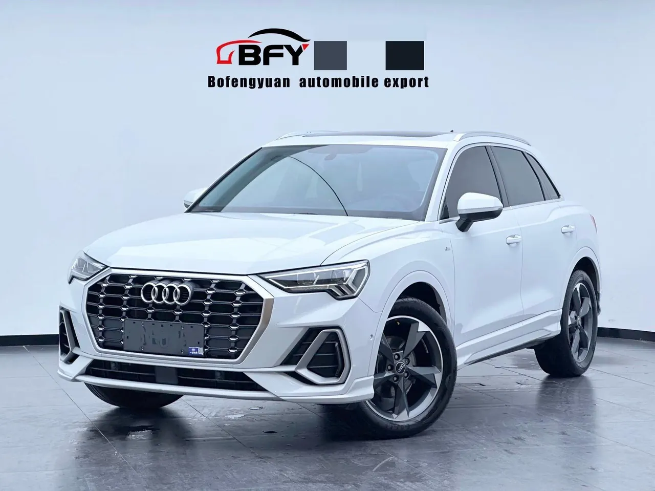 打开图片灯箱：Audi 2022 Q3 1.4TFSI 35TFSI Fashion Dynamic Automatic
