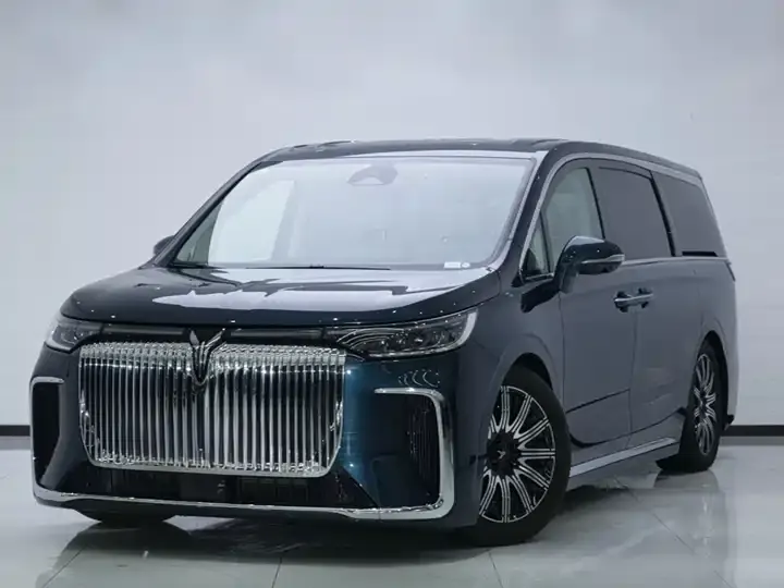 Voyah Dreamer 2025 PHEV Four-wheel Drive Flagship Dry Kun Edition - View 1