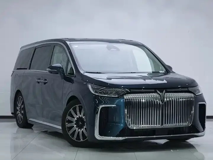 Voyah Dreamer 2025 PHEV Four-wheel Drive Flagship Dry Kun Edition 3