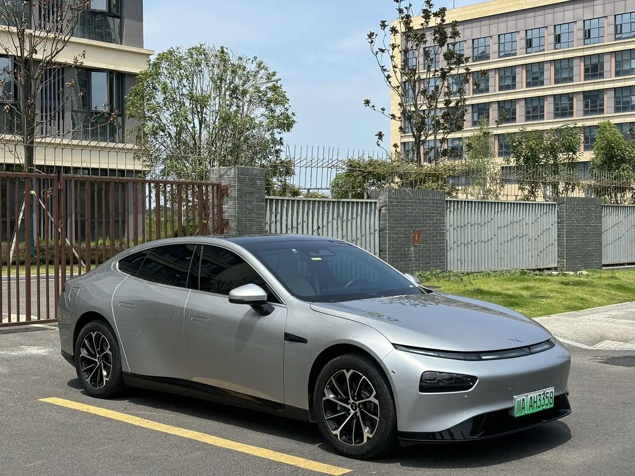 Xpeng 2022 P 7 480E automatic gear 3