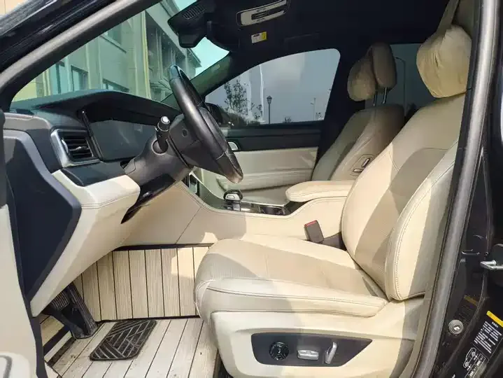 Li ONE 2021 extended 6-seat version 4