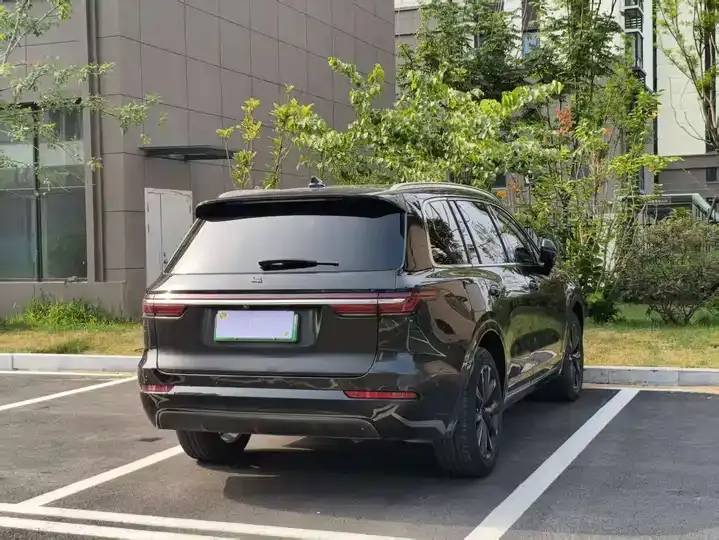 Li ONE 2021 extended 6-seat version 7