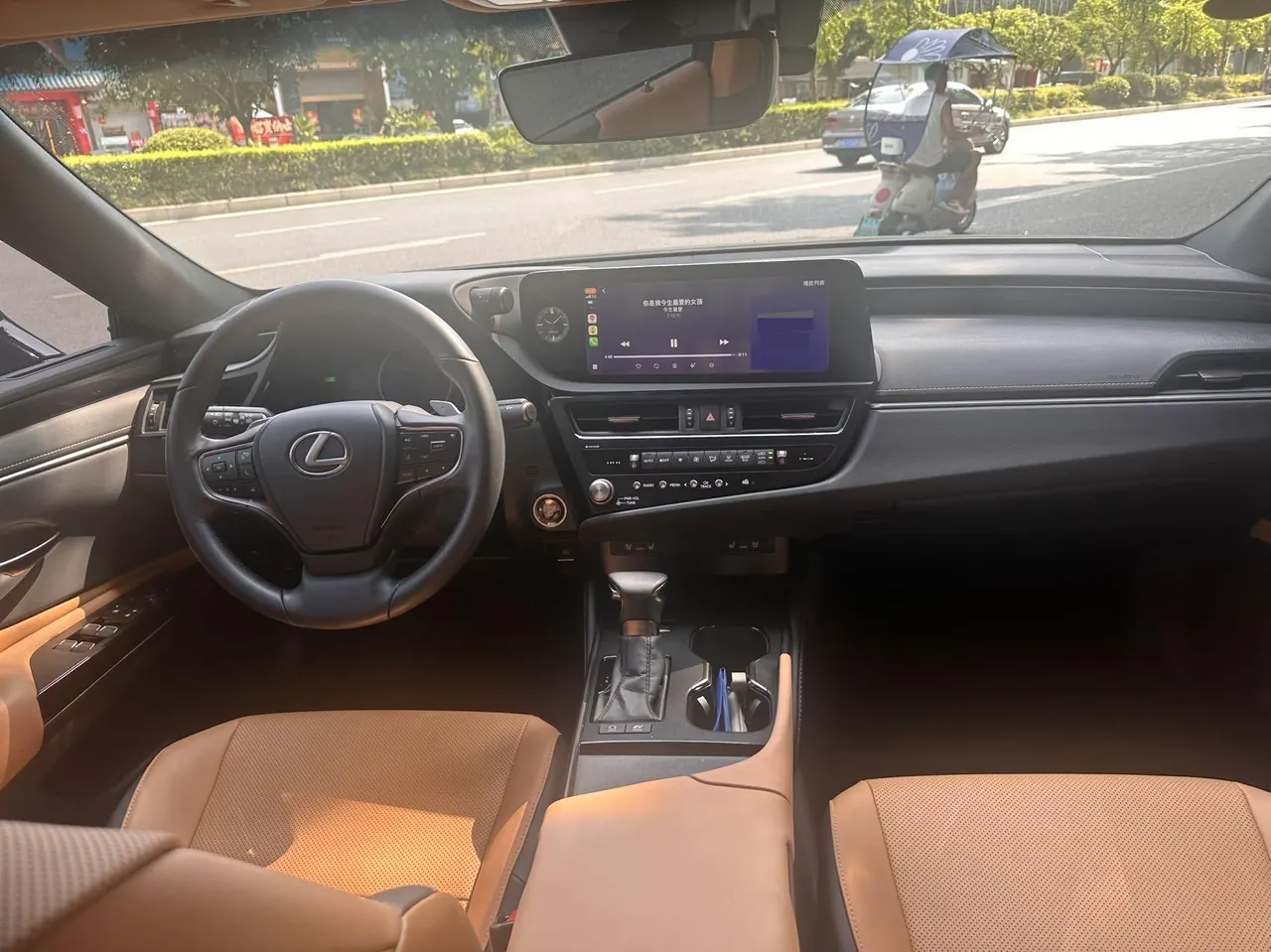 Lexus ES (Imported) 2022 ES300h 2.5 Stepless Premium Edition Automatic Gear 8