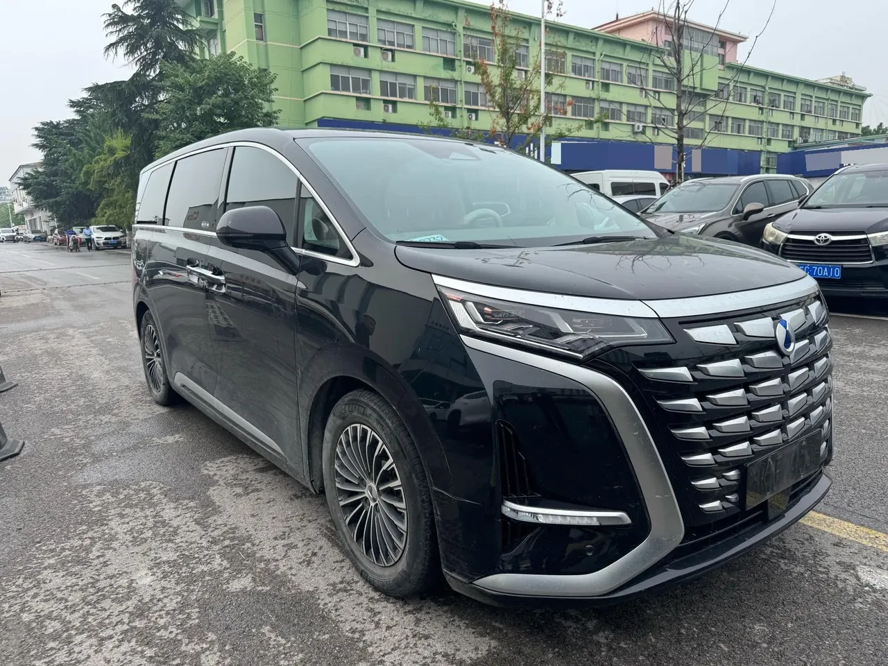 Denza 2023 Denza D9 DM-i 1.5T stepless 965 exclusive automatic gear 3