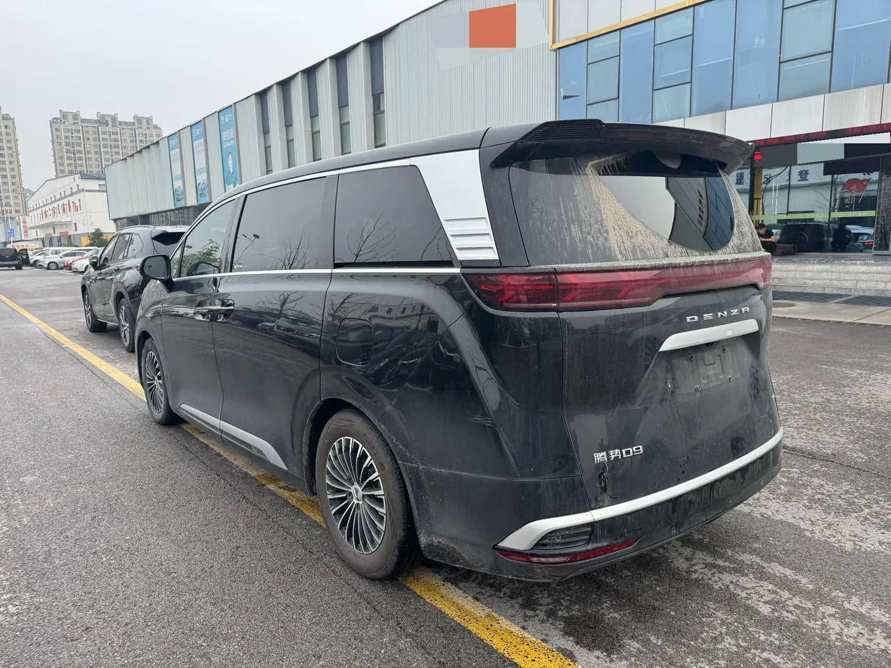 Denza 2023 Denza D9 DM-i 1.5T stepless 965 exclusive automatic gear 6