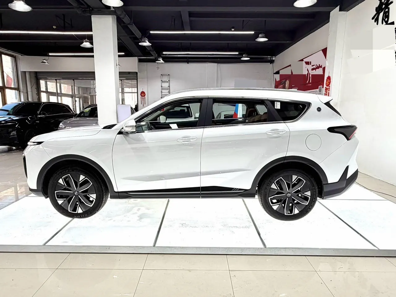 Jetour 2025 ShanHai L7 1.5T 120km Happy Edition 7-seat Automatic Gear 4