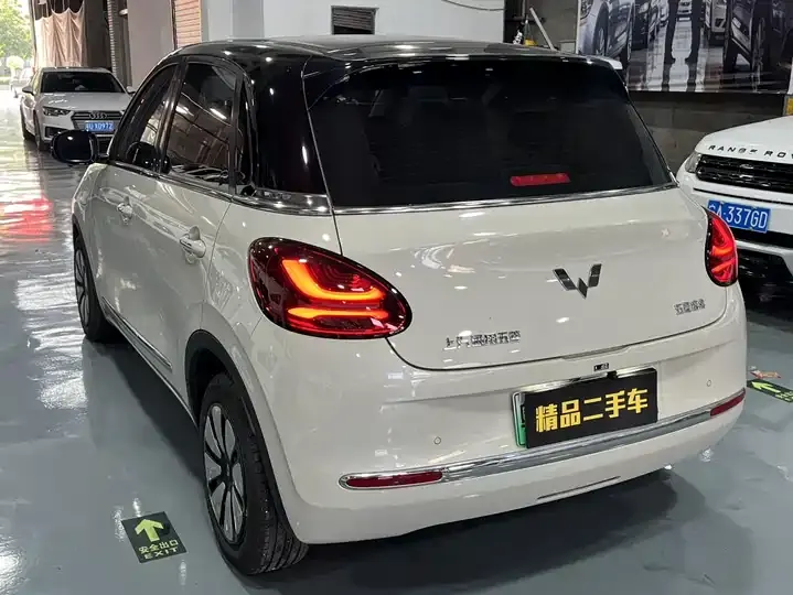 WuLing Plantronics 2024 333km LingBox Connected 6