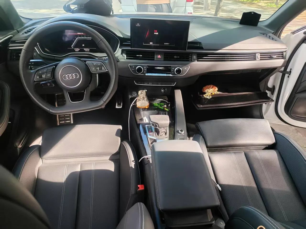 Audi 2024 A4L 2.0TFSI 40TFSI Deluxe Dynamic Automatic 4
