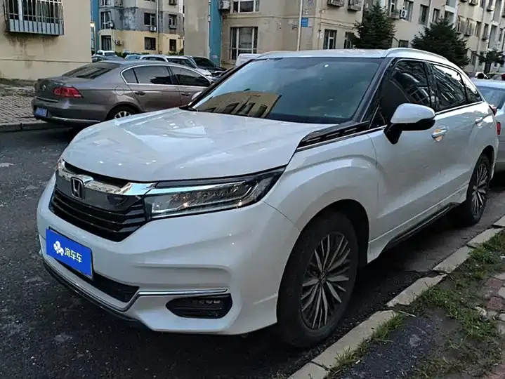AVANCIER 2020 370TURBO All-Wheel Drive Prestige Edition - View 1
