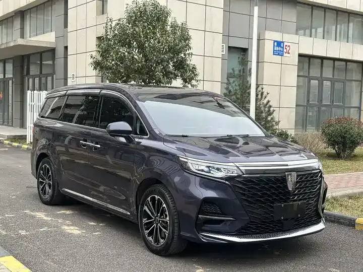 Roewe iMAX8 2022 400TGI Gathering Edition 3