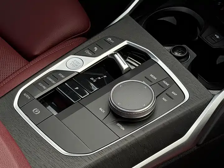 BMW 3 Series 2023 model 325i M Sport Package 12