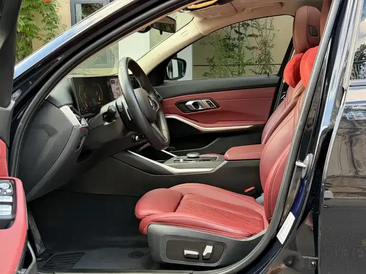 BMW 3 Series 2023 model 325i M Sport Package 5