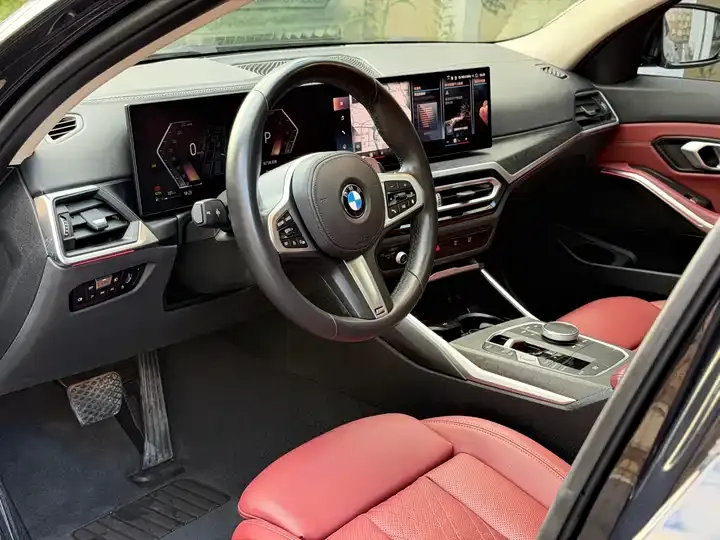 BMW 3 Series 2023 model 325i M Sport Package 6
