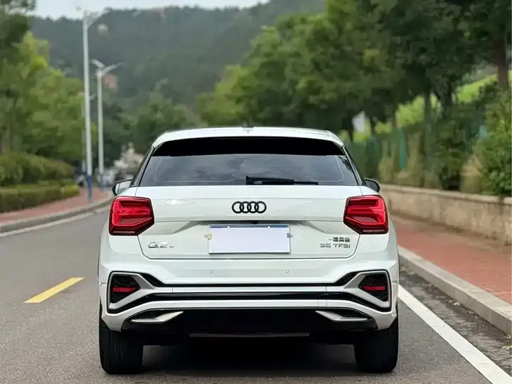 Audi Q2L 2022 35 TFSI Fashion Dynamic 6