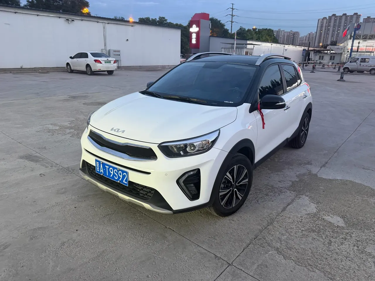 Kia 2021 Yi Run 1.4 Stepless Sunroof Automatic Transmission - View 1