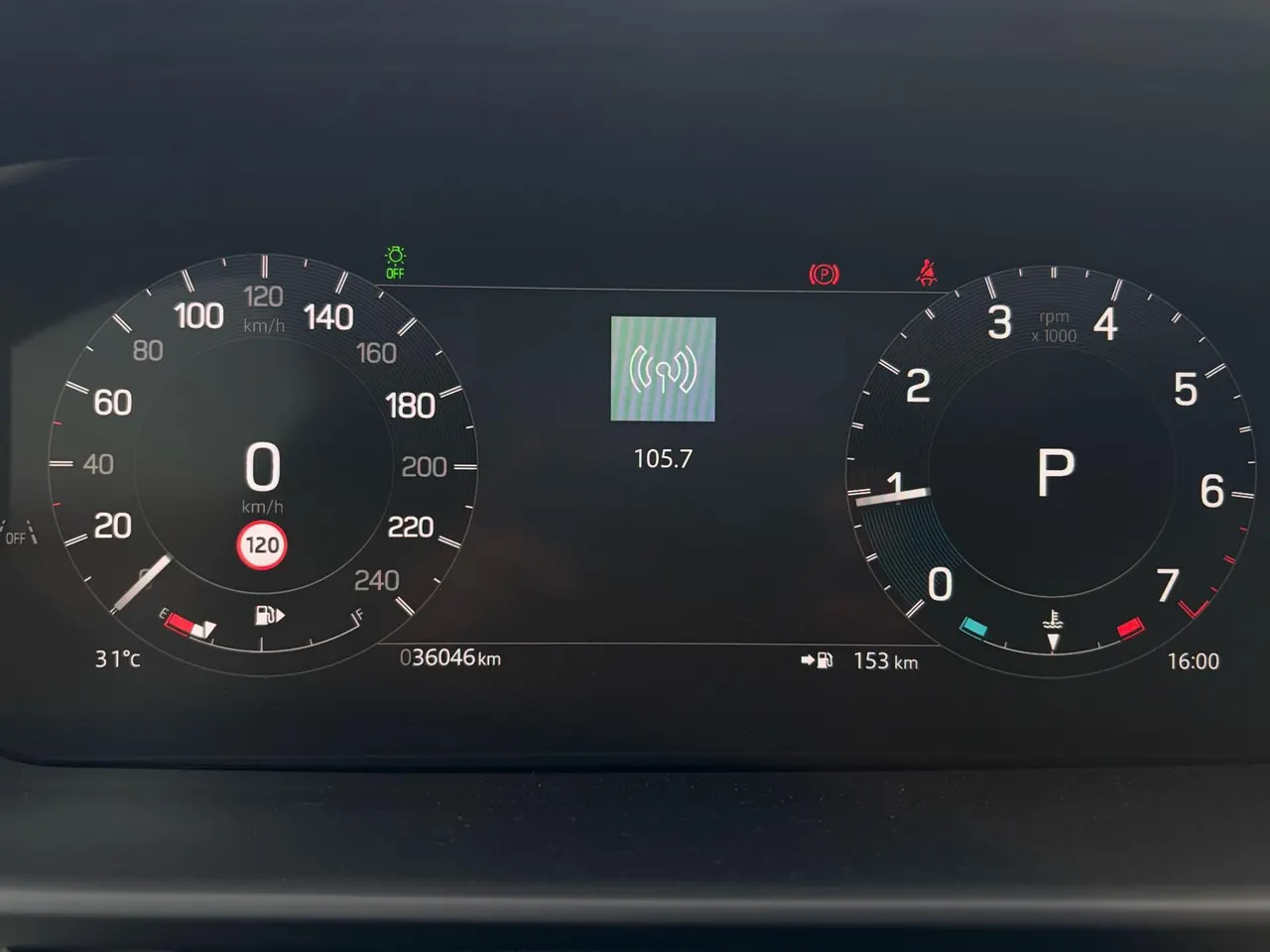 Land Rover found (imported) 2024 found 5 48V 3.0T 360PS S automatic gear 6