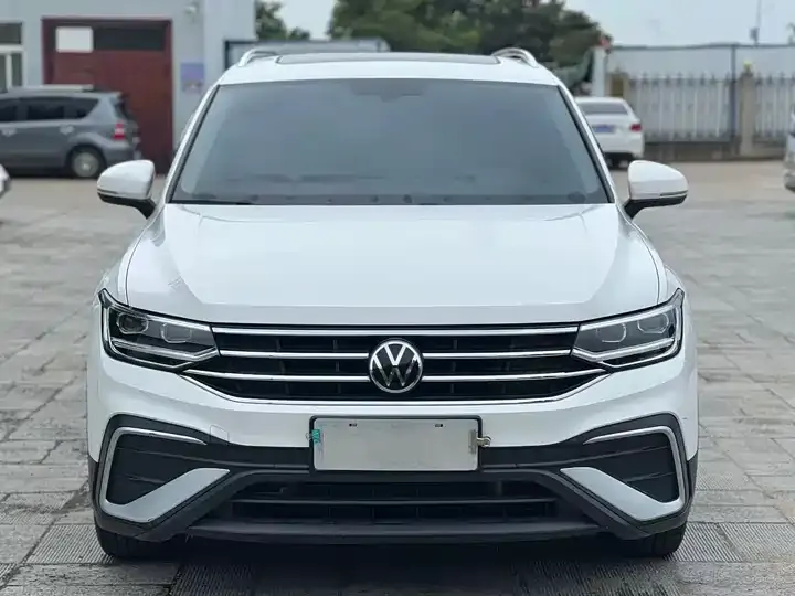 Tiguan L 2023 330TSI Automatic Two-Drive Smart Edition 2