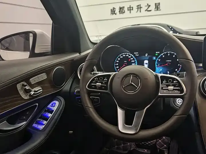 Mercedes Benz GLC 2022 model modified GLC 260 L 4MATIC luxury model 10