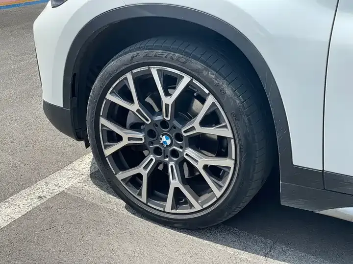 BMW X1 2022 model change xDrive25Li exclusive type 9