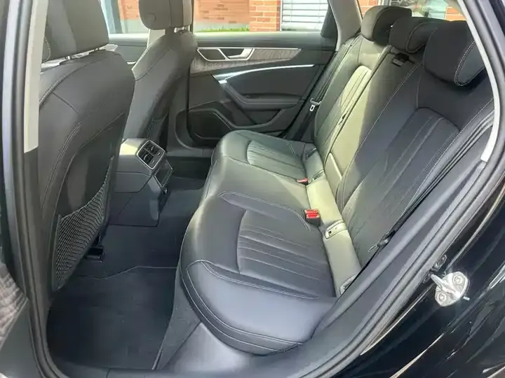 Audi A6 (Imported) 2024 allroad quattro 55 TFSI Exclusive Off-road Model 8