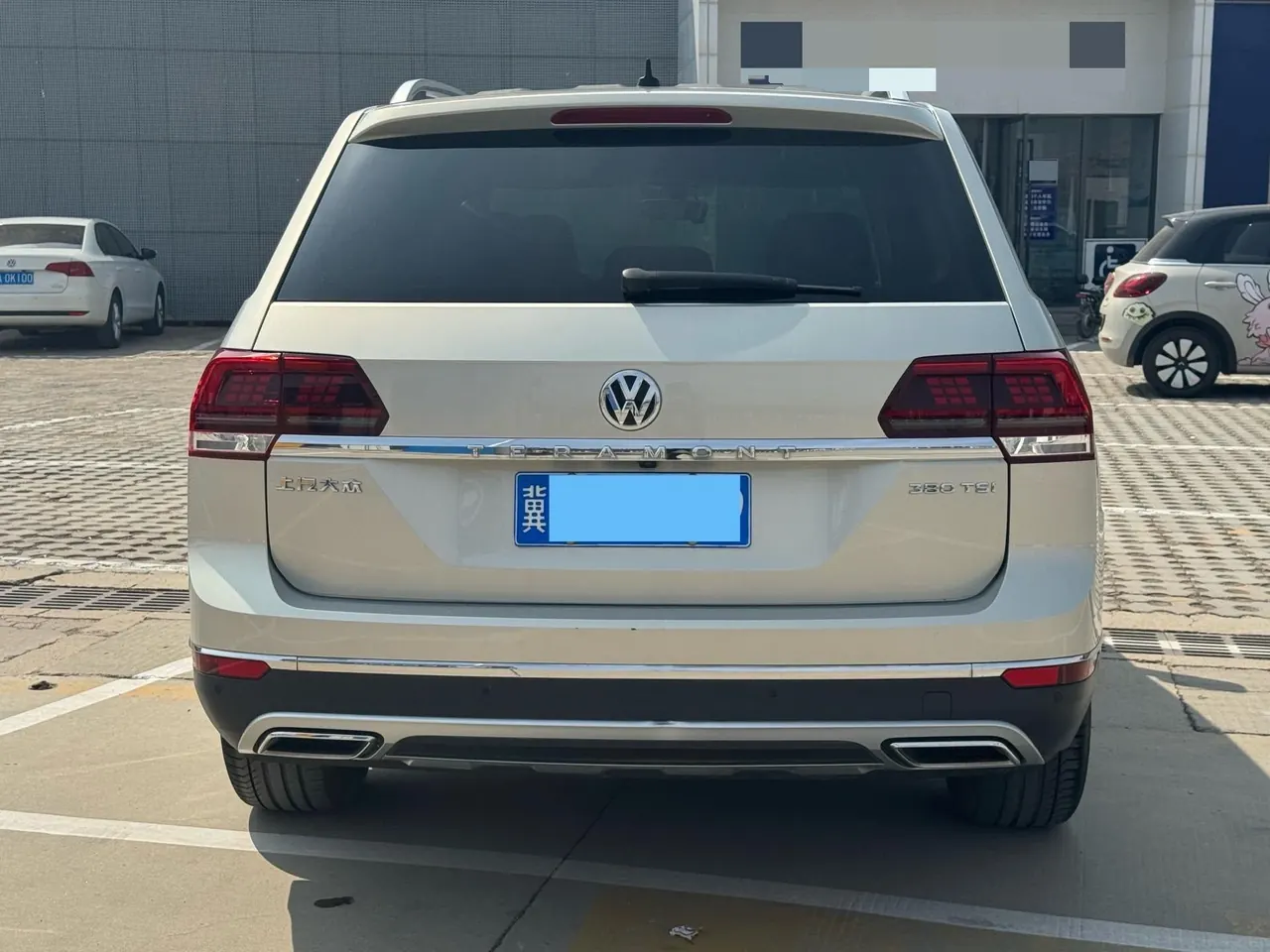 Volkswagen 2020 Tuang 2.0TSI 380TSI Four-wheel Drive Deluxe Edition Automatic Gear 13