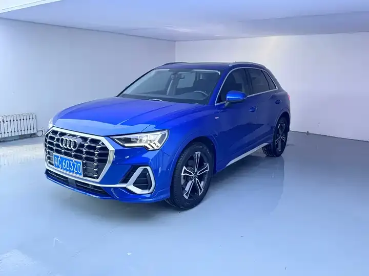 Audi Q3 2022 35 TFSI Fashion Dynamic - View 1