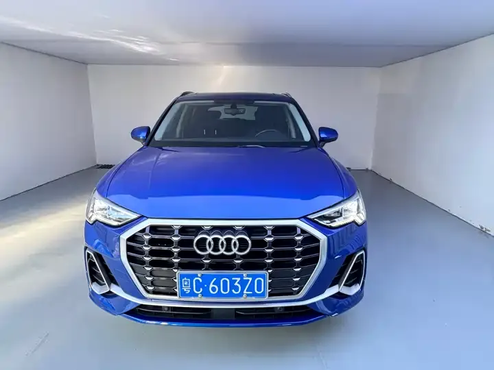 Audi Q3 2022 35 TFSI Fashion Dynamic 2