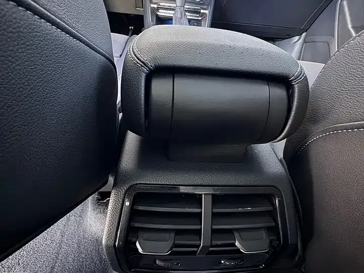 Audi Q3 2022 35 TFSI Fashion Dynamic 8