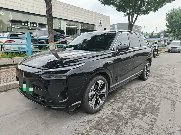 Open image lightbox: WEY Blue Mountain 2023 Four-wheel Drive Long Endurance Edition